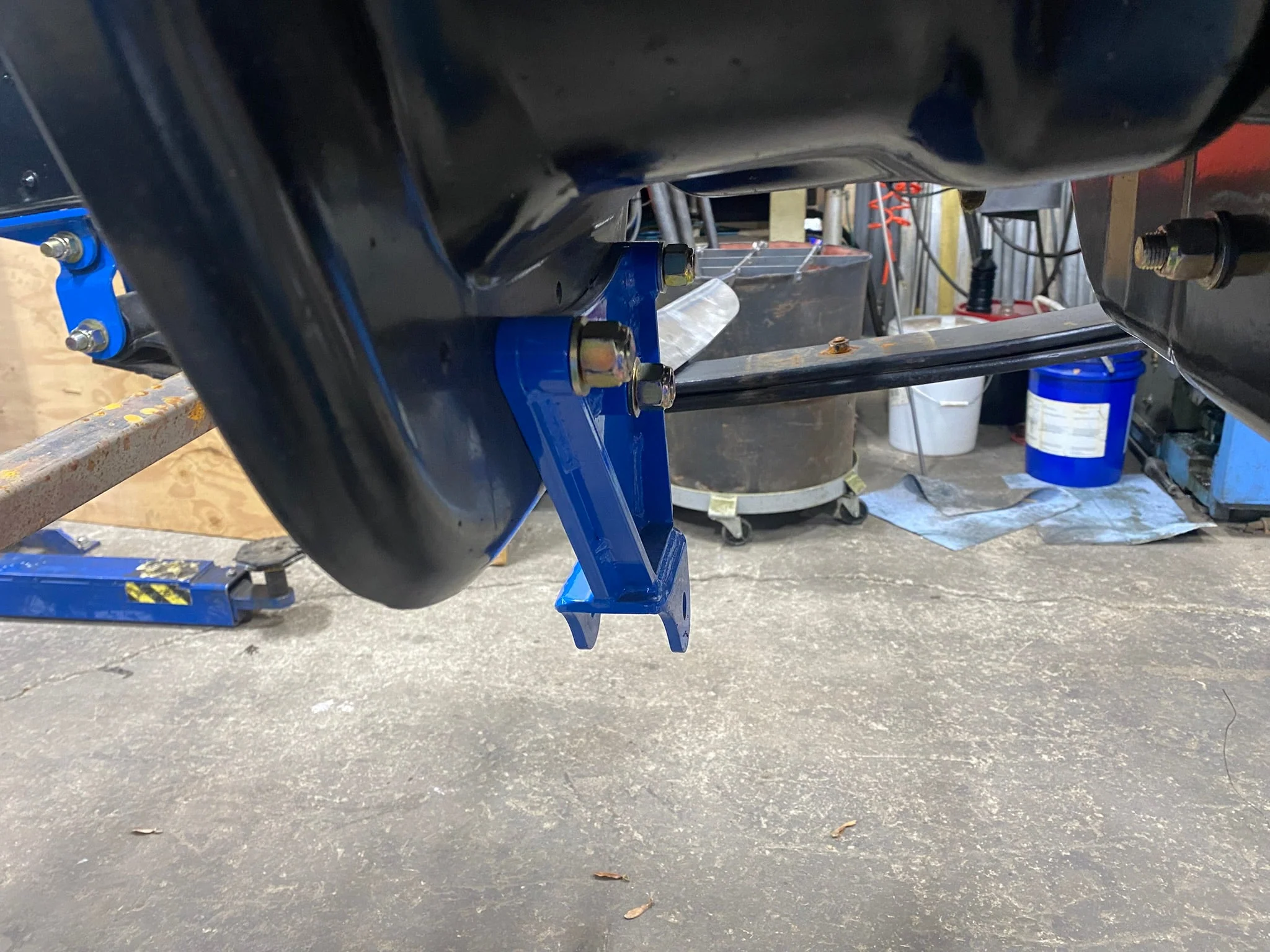 1985-1997 Ford F-350 4X4 Panhard (Trac) Bar Brackets - Image 9