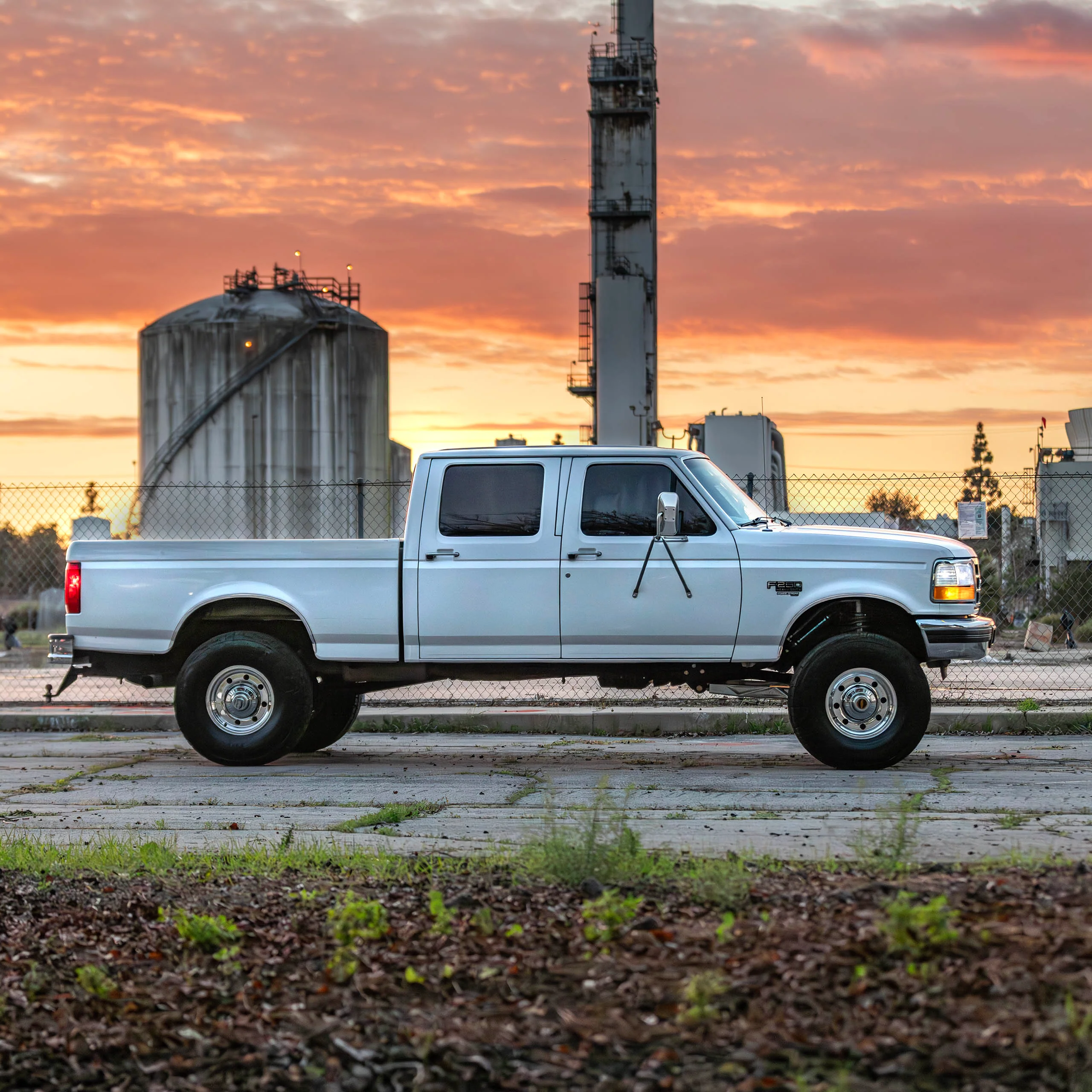 80-97 4WD F250 D50 TTB Coil Over Conversion & HD Rear Suspension Kit (Front and Rear) - Image 4