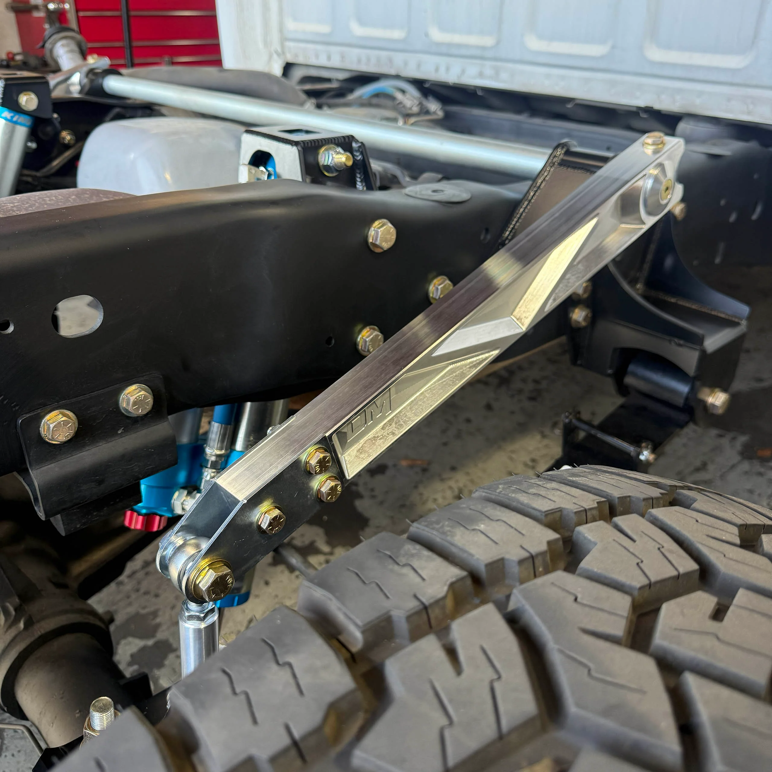 80-97 F250 / F350 Rear Sway Bar Kit (Bolt-on) - Image 3