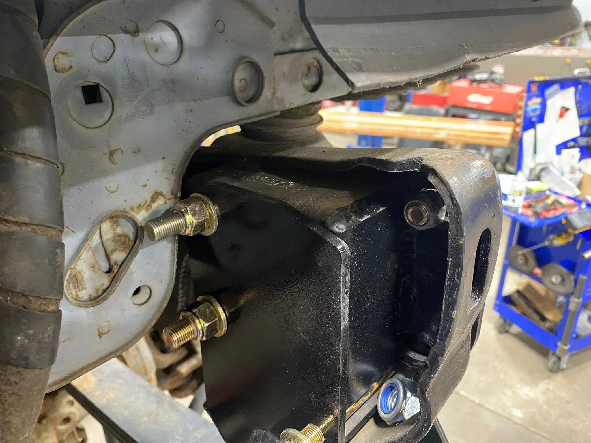 85-91 Ford F-250 / F-350 2" Front Shackle Reversal SUPER DUTY AXLE CONVERSION - Image 9