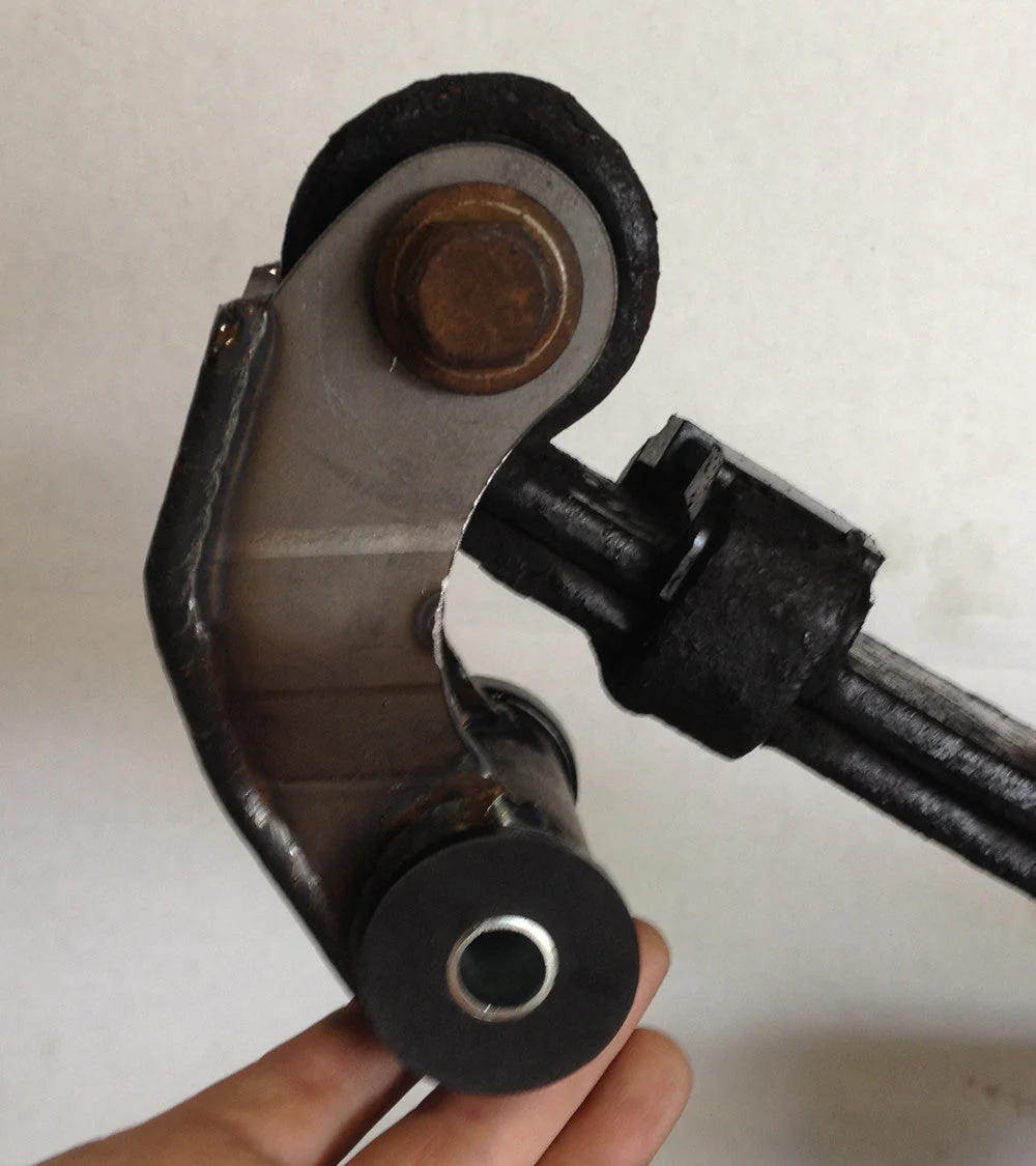 85-97 Ford F-250/350 - SuperDuty Rear Leaf Spring Conversion Shackle - Image 4