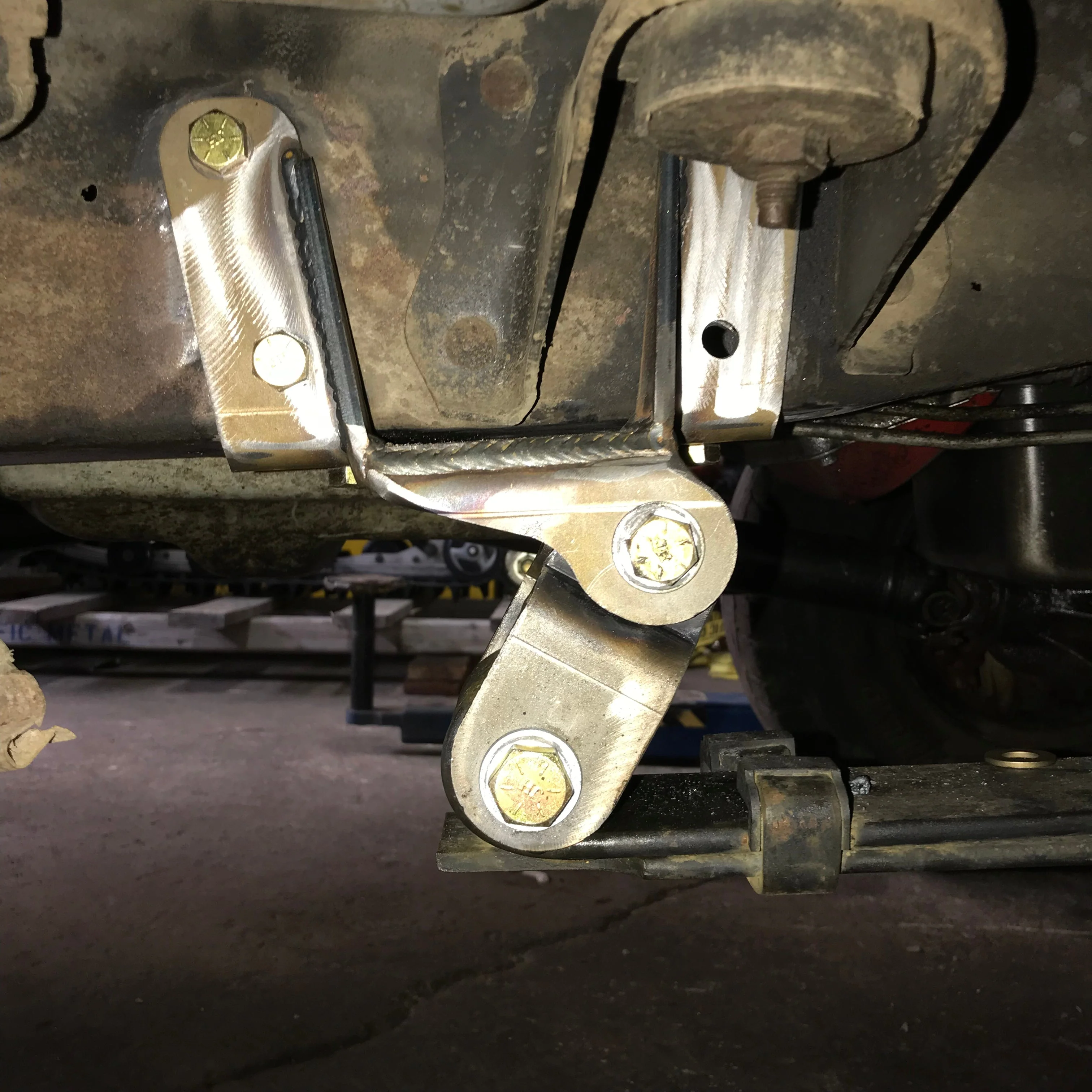 92-97 F-250/350 Shackle Reversal Kits (1999-2004 Super Duty Axle and/or Spring Swap) - Image 16