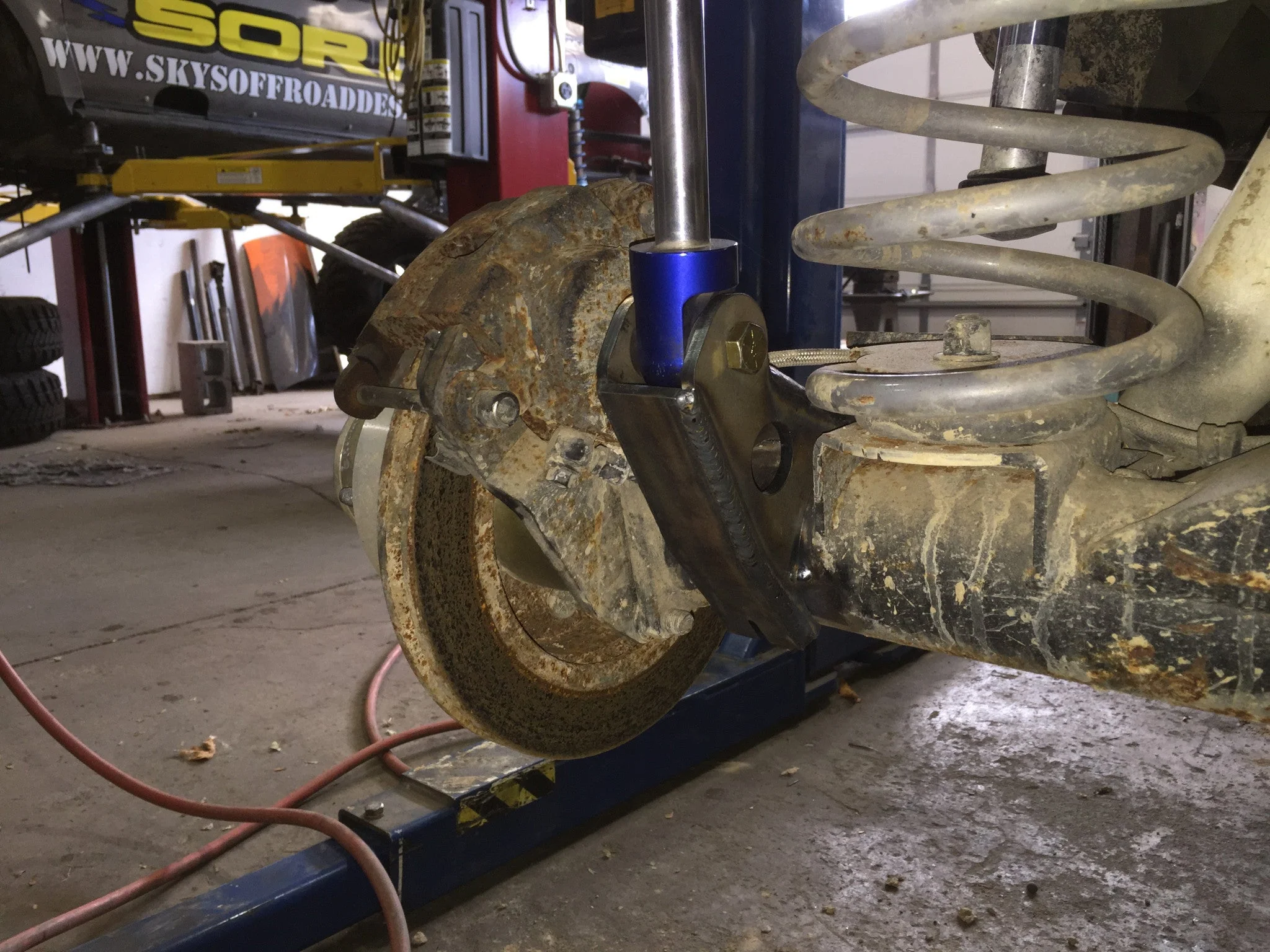 HD Lower Shock Mount - Image 2